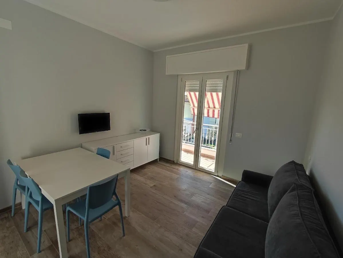 Casa Violina Apartment Lido di Camaiore