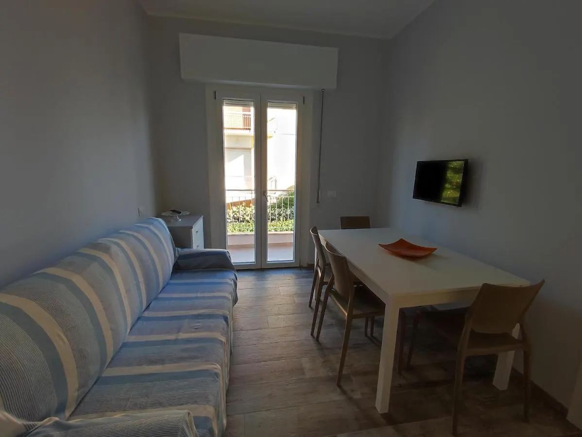 Casa Violina Apartman Lido di Camaiore 0*,  Olaszország